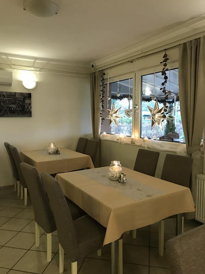 Siraly Panzio Topart Tata Zewnętrze zdjęcie